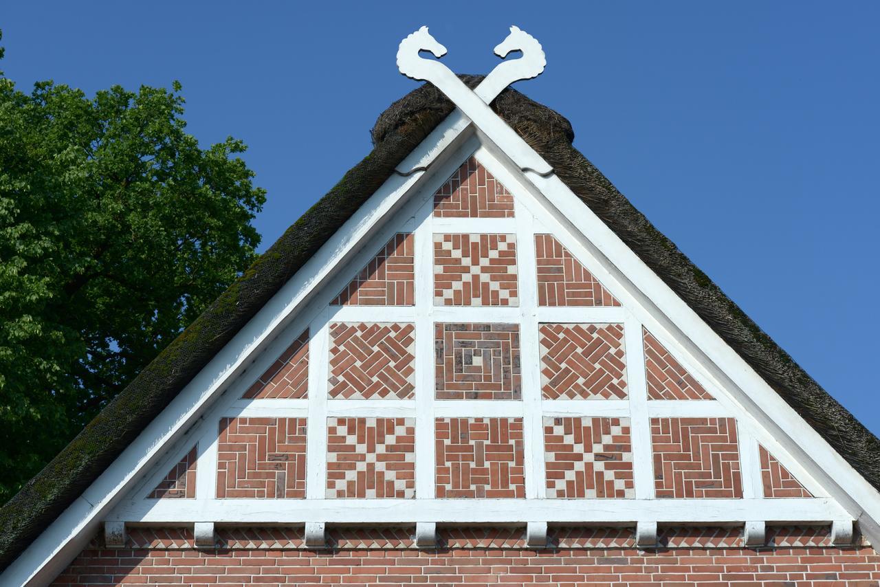Landhotel Zur Eiche Buxtehude Extérieur photo